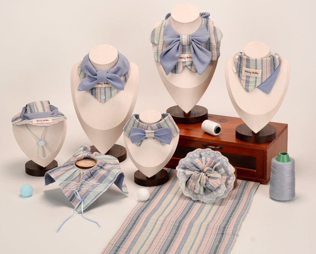 Seaside Blue collection on mannequins: sailor collar, bow tie, bandana, bucket hat and scrunchie
